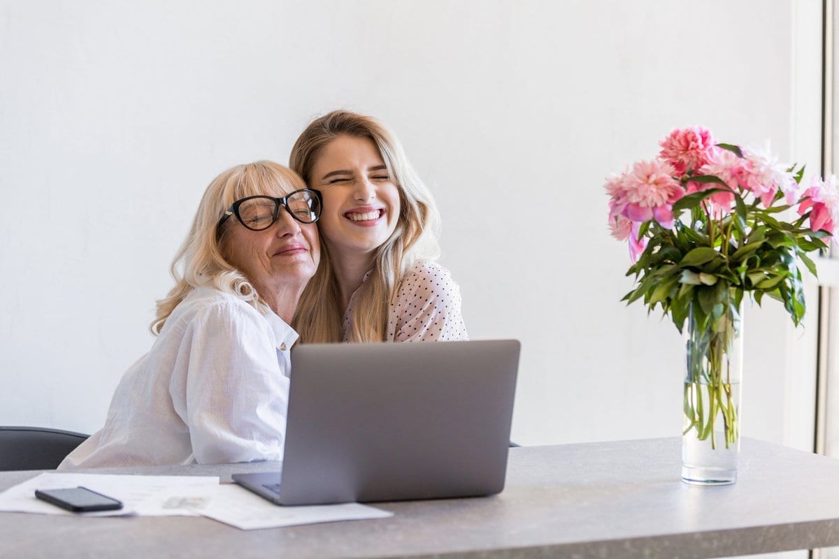 So Your Elderly Relatives Got Social Media. Heres How to Help Them