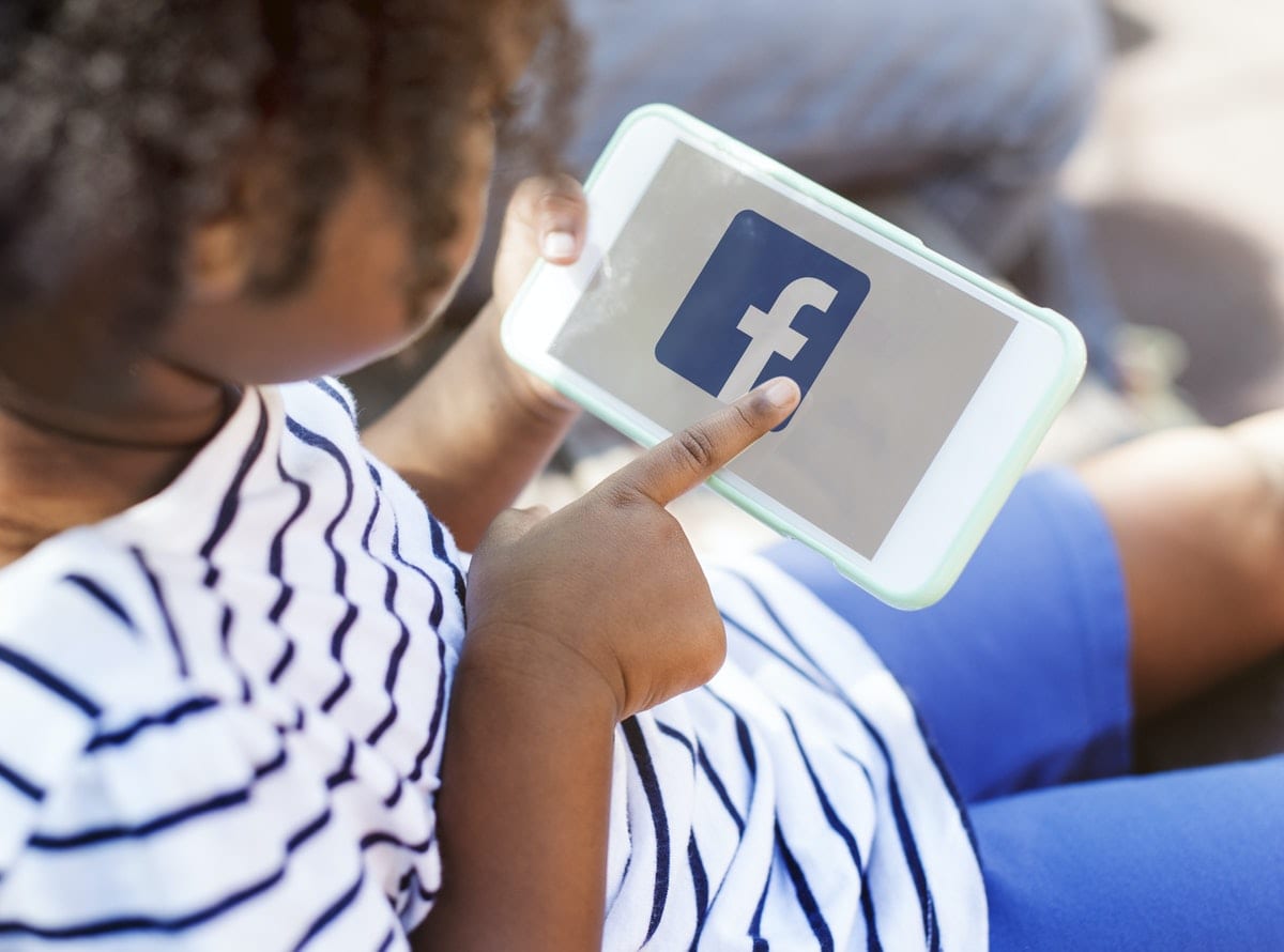 5 Ways to Ensure Your Childs Safety on Social Media